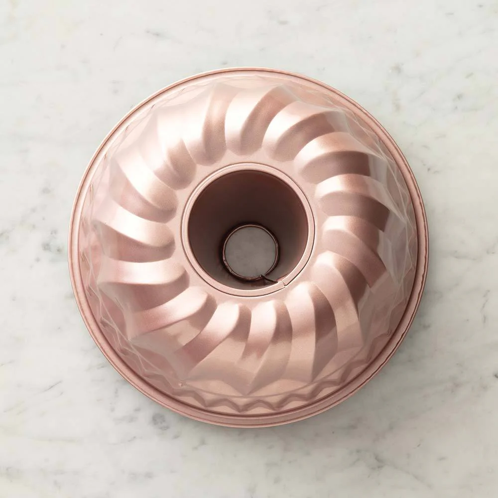 Rose Gold Bundt Pan 21cm - Image 7