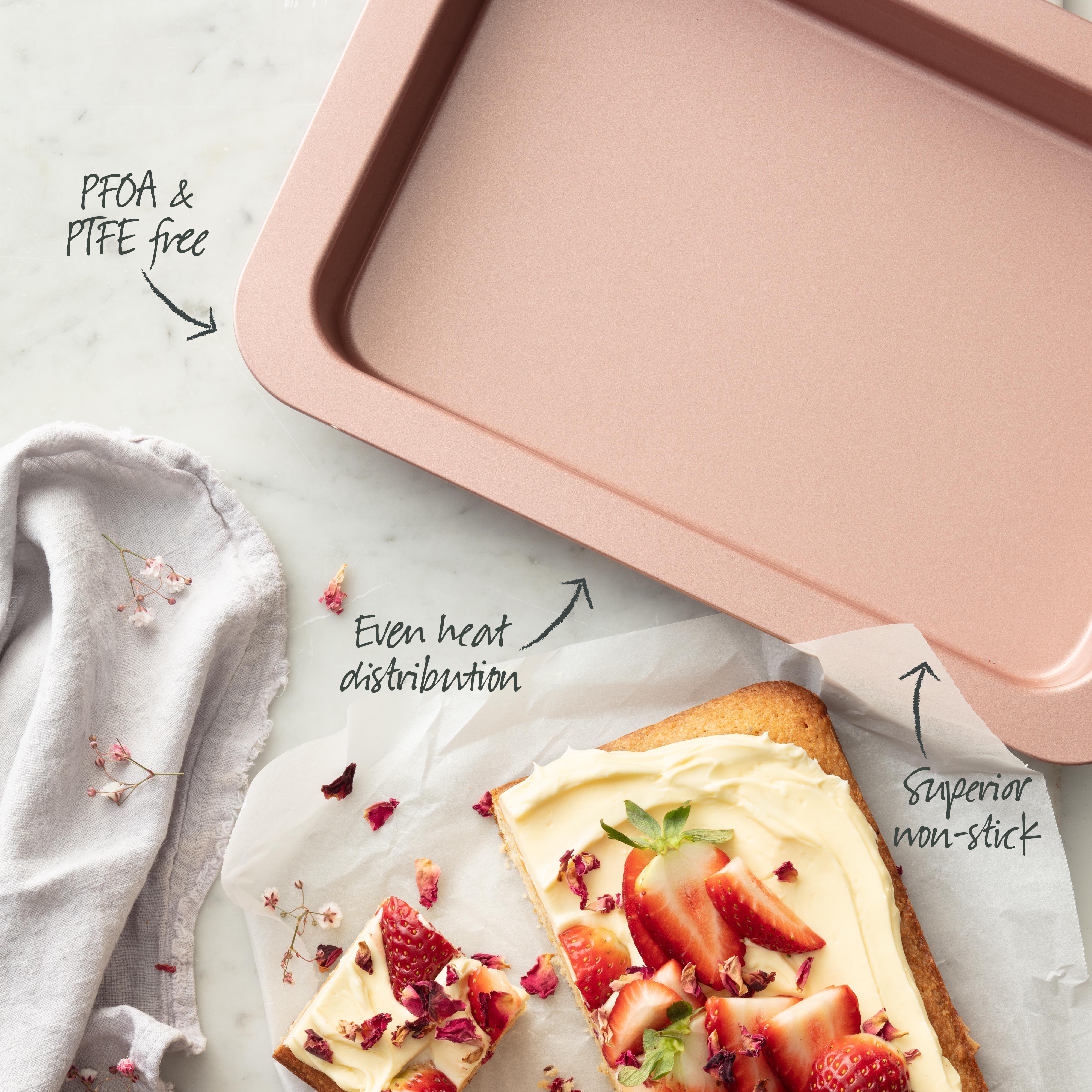 Rose Gold Slice Pan 27.5cm - Image 4