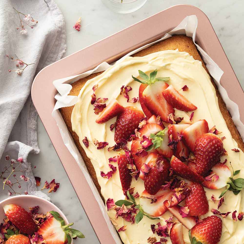 Rose Gold Slice Pan 27.5cm - Image 6