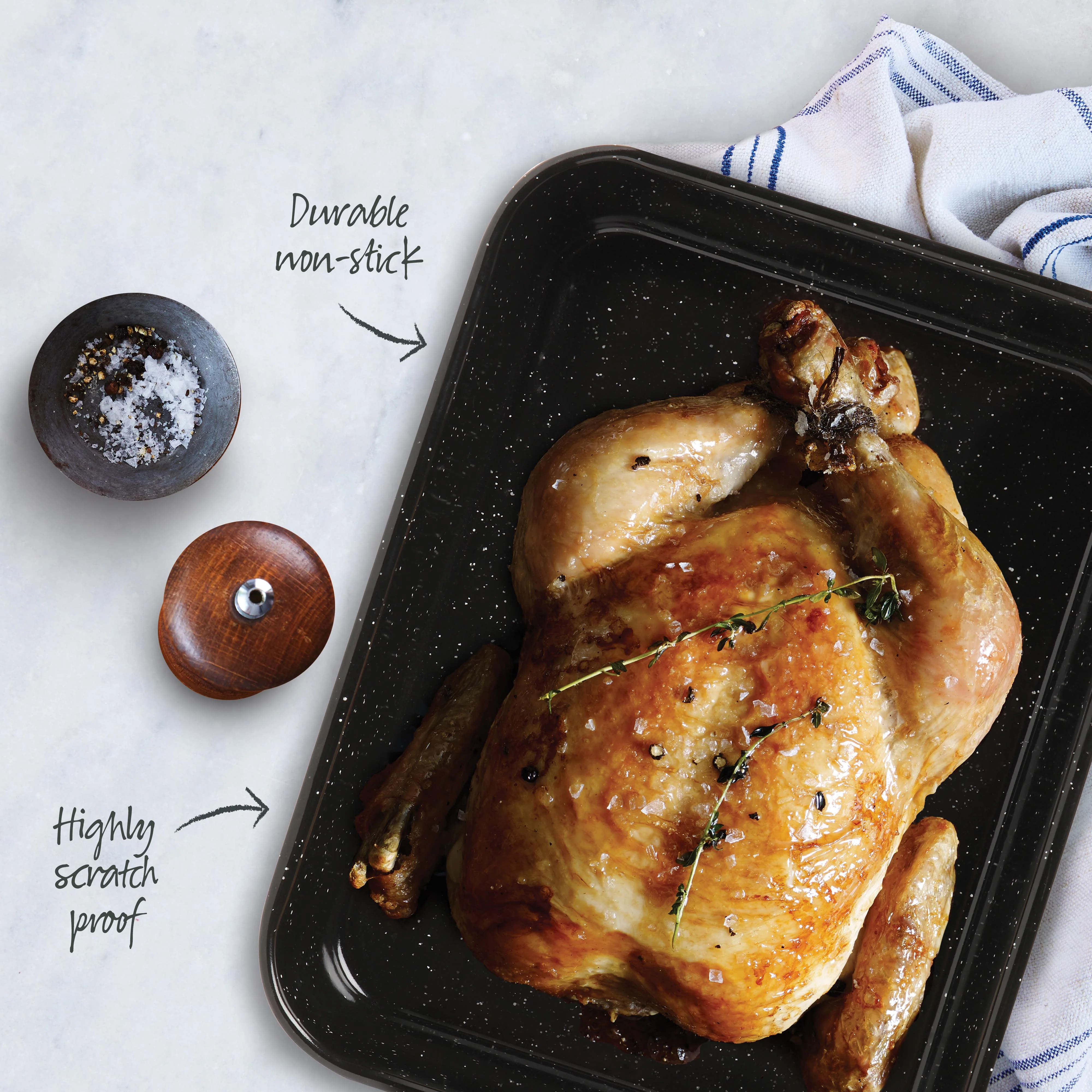 Vitreous Enamel Roaster Small 32cm - Image 4